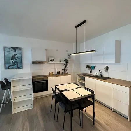 Luxurioeses Apartment Fuer 4 Personen, Neubau, Parkplatz Free Bochum Buitenkant foto