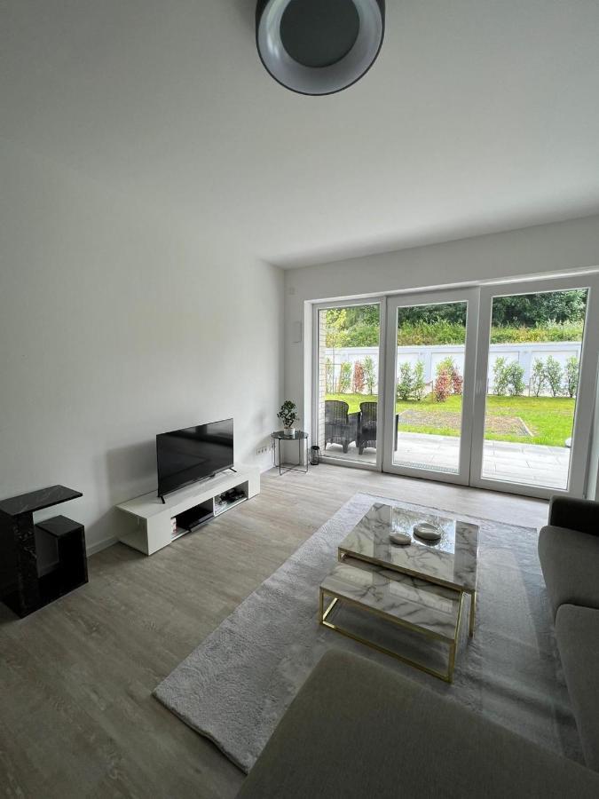 Apartment Luxurioeses Fuer 4 Personen, Neubau, Parkplatz Free